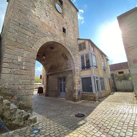 Logement Entier Noyers - L'Appart Des Anges 2 Noyers-sur-Serein Exterior foto